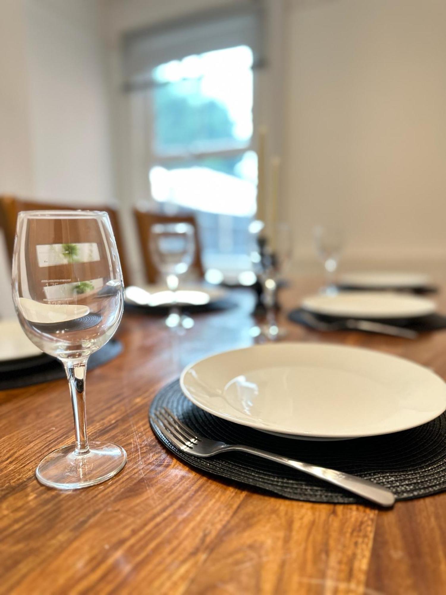 St Helens House Incredible Location With Parking & Garden