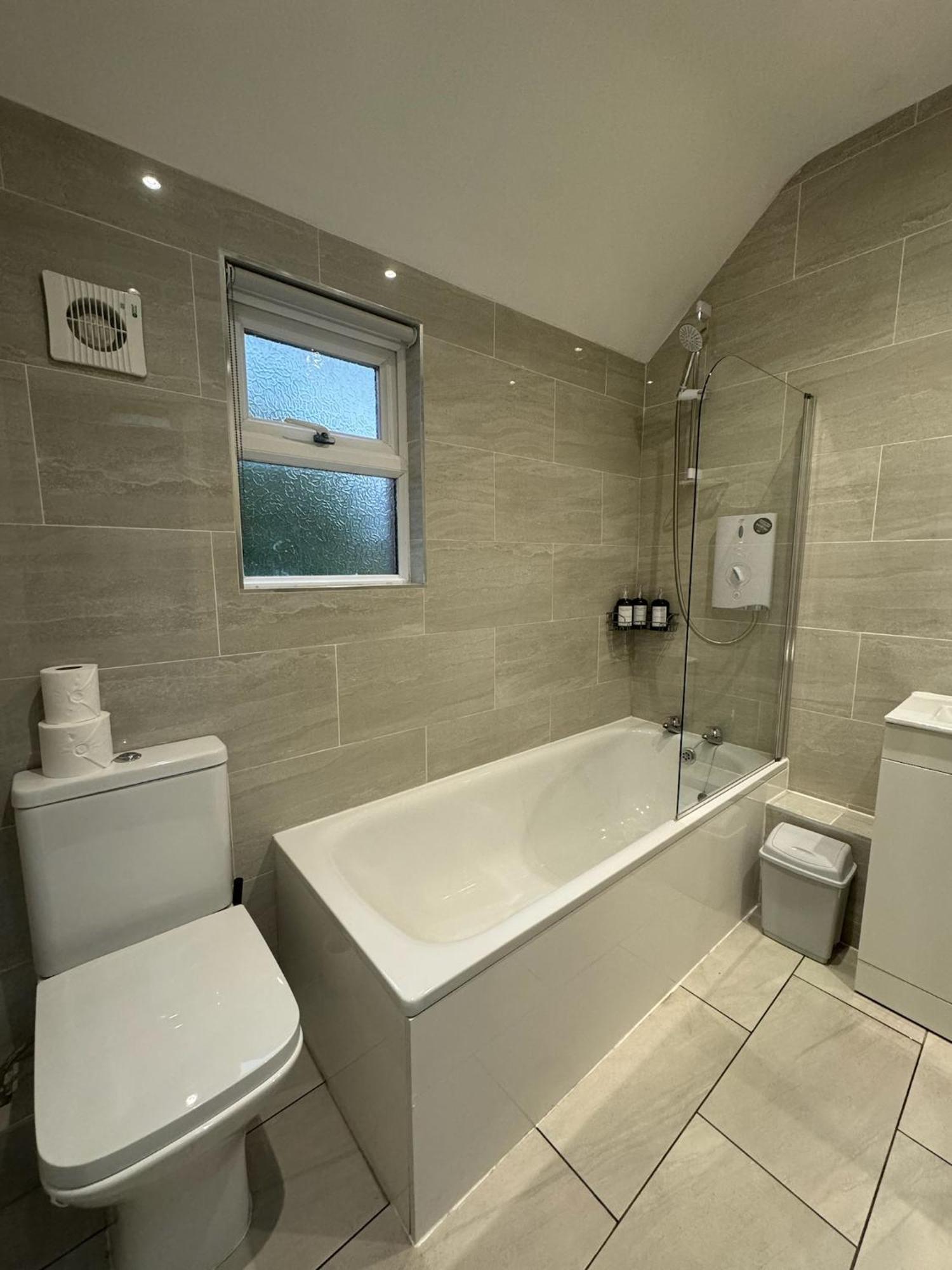 St Helens House Incredible Location With Parking & Garden Oxford