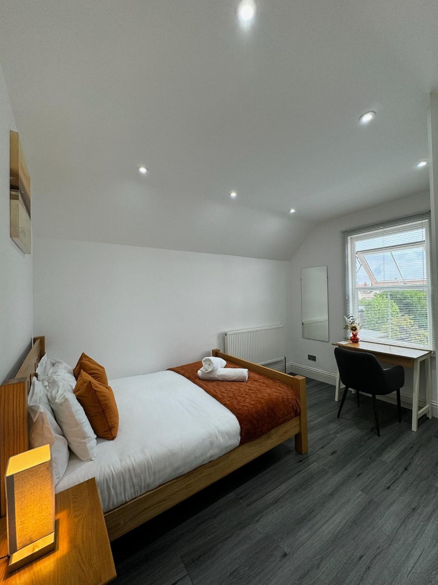 St Helens House Incredible Location With Parking & Garden * Oxford